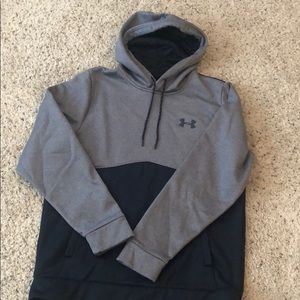 Under armour men’s NWOT dry fit hoodie med grey